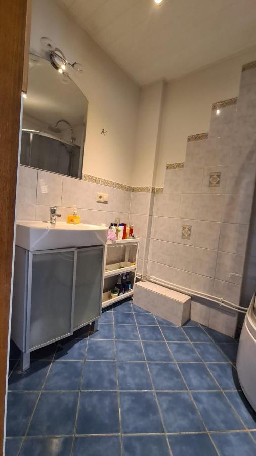 Spacious Condo 5 Min To Jurmala Beach Eksteriør billede